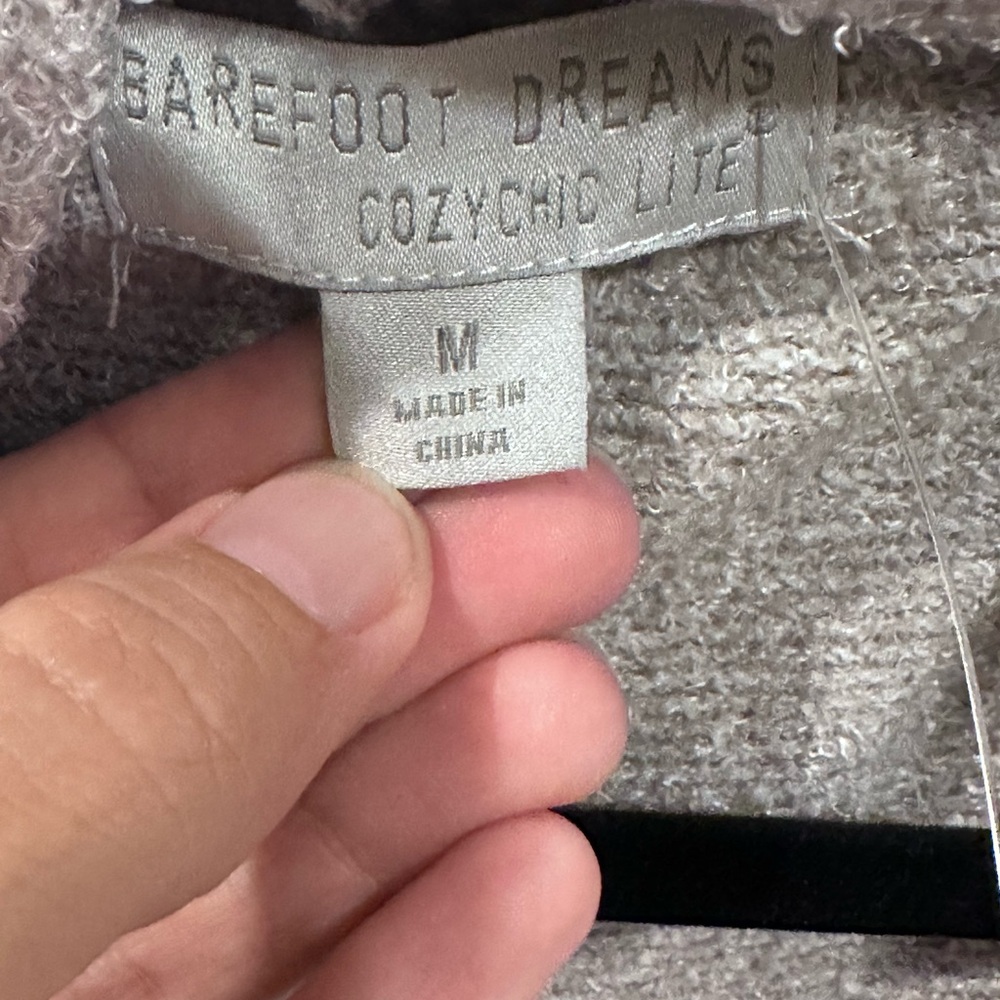 Barefoot Dreams Gray Women's Open Cardigan, pre-loved condition size M - Picture 4 of 4